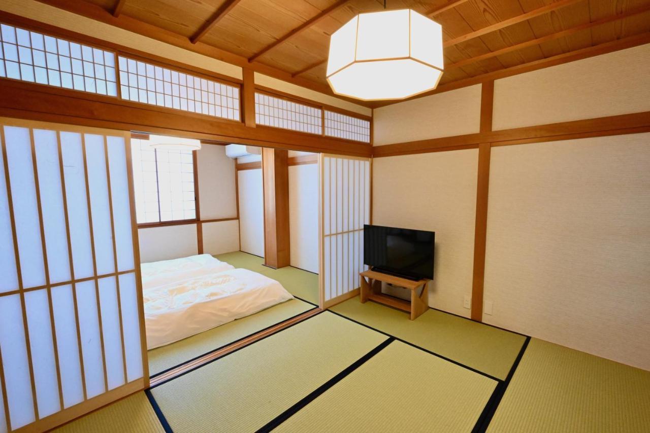 Manabi-stay Takayama Sakura: Traditional Town Retreat With Artificial Onsen *